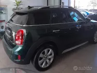 Usata Mini Cooper D Countryman Business 150 CV (110 kW) 2017 Verde SUV