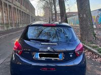 Usata Peugeot 208 68 CV (50 kW) 2016 Nero Utilitaria