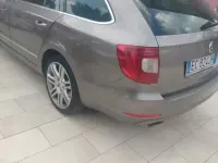 Usata Skoda Superb 140 CV (102 kW) 2010 Grigio Station wagon