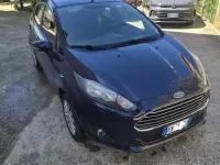 Usata Ford Fiesta 75 CV (55 kW) 2015 Blu Utilitaria
