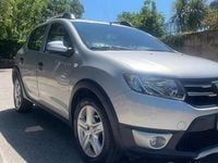 Usata Dacia Sandero Stepway 90 CV (66 kW) 2015 Grigio SUV