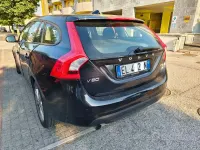 Usata Volvo V60 115 CV (84 kW) 2012 Bluazzurro Station wagon