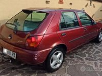 Usata Ford Fiesta 1998 Rosso Utilitaria