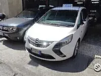 Usata Opel Zafira Tourer 120 CV (88 kW) 2012 Bianco Monovolume