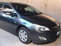 Usata Opel Astra Sport 115 CV (84 kW) 2011 Grigio Station wagon