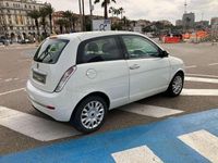 Usata Lancia Ypsilon 60 CV (44 kW) 2009 Bianco Utilitaria