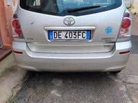 Usata Toyota Corolla 136 CV (100 kW) 2007 Grigio Monovolume