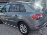 Usata Renault Koleos Dynamique 150 CV (110 kW) 2009 Grigio SUV