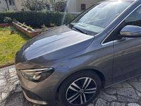 Usata Mercedes B180 116 CV (85 kW) 2021 Grigio Monovolume