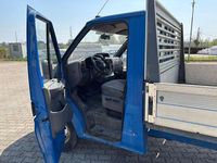 Usata Ford Transit 90 CV (66 kW) 2004 Blu/azzurro Furgone