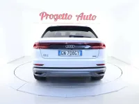 Usata Audi Q8 S-Line 231 CV (169 kW) 2023 Bianco ibis SUV