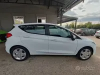 Begagnad Ford Fiesta Titanium 85 HK (62 kW) 2018 Vit Halvkombi