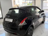 Usata Lancia Ypsilon Gold 69 CV (50 kW) 2019 Nero Utilitaria