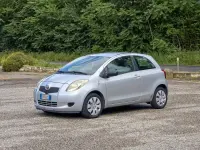Usata Toyota Yaris Sol 69 CV (50 kW) 2007 Grigio Utilitaria