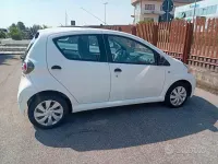 Usata Toyota Aygo 68 CV (50 kW) 2012 Bianco Utilitaria