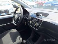 Usata VW up! Move 68 CV (50 kW) 2022 Bianco Utilitaria