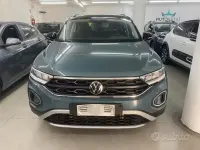 Usata VW T-Roc Life 116 CV (85 kW) 2025 Verde SUV