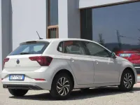 Usata VW Polo Life 95 CV (69 kW) 2023 Ascot grey Utilitaria