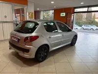 Usata Peugeot 206 57 CV (41 kW) 2010 Grigio Berlina