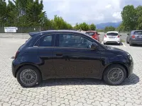Usata Fiat 500e Icon 86 kW (118 CV) 2023 Nero Utilitaria