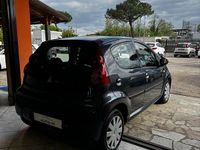 Usata Peugeot 107 68 CV (50 kW) 2008 Grigio Utilitaria