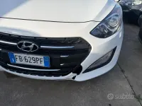 Usata Hyundai i30 Comfort 110 CV (80 kW) 2015 Beige Berlina