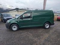 Usata VW Caddy Maxi 110 CV (80 kW) 2015 Verde Monovolume
