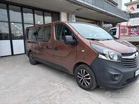 Usata Opel Vivaro 2015 Marrone Monovolume