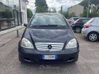 Usata Mercedes A190 Elegance 125 CV (91 kW) 1999 Nero Monovolume