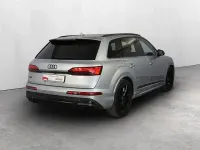 Usata Audi Q7 S-Line 286 CV (210 kW) 2024 Grigio satellite metallizzato SUV