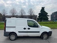 Usata Fiat Doblò 103 CV (75 kW) 2009 Bianco Monovolume
