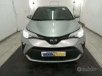 Usata Toyota C-HR Business Edition 152 CV (111 kW) 2024 Grigio metallizzato SUV
