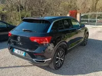 Usata VW T-Roc Style 116 CV (85 kW) 2019 Nero SUV