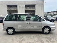 Usata Peugeot 806 109 CV (80 kW) 2000 Grigio Monovolume