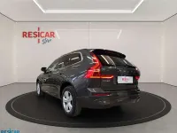 Usata Volvo XC60 Core 197 CV (144 kW) 2023 Platinum silver SUV