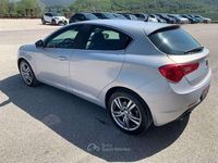 Usata Alfa Romeo Giulietta Distinctive 105 CV (77 kW) 2014 Argento Utilitaria