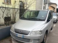 Begagnad Fiat Multipla 103 HK (75 kW) 2009 Grå Minibuss