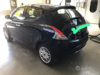 Usata Lancia Ypsilon 69 CV (50 kW) 2018 Bluazzurro Utilitaria