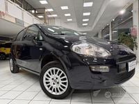 Usata Fiat Punto S 77 CV (56 kW) 2015 Blu Utilitaria
