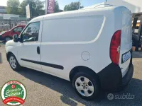 Usata Fiat Doblò 105 CV (77 kW) 2015 Bianco Monovolume