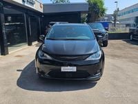 Usata Chrysler Pacifica Limited 291 CV (214 kW) 2019 Nero perlato SUV
