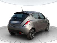 Usata Lancia Ypsilon Gold 70 CV (51 kW) 2023 Grigio scuro metall. Utilitaria
