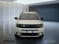 Nuova Fiat Grande Panda La Prima 110 CV (80 kW) 2025 Blu/azzurro Utilitaria