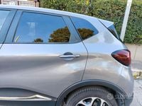 Usata Renault Captur 90 CV (66 kW) 2017 Grigio SUV