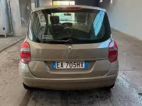 Usata Renault Modus Expression 101 CV (74 kW) 2010 Giallo Monovolume