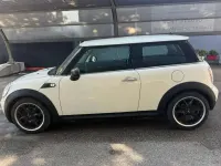 Usata Mini Cooper 75 CV (55 kW) 2009 Beige Utilitaria