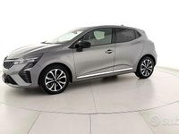 Usata Renault Clio V Techno 91 CV (66 kW) 2024 Grigio Berlina