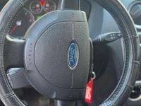 Usata Ford Fusion 68 CV (50 kW) 2008 Argento Utilitaria