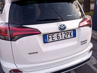 Usata Toyota RAV4 Hybrid Active 155 CV (114 kW) 2016 Bianco SUV