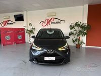 Usata Toyota Aygo Cool 72 CV (52 kW) 2020 Grigio Utilitaria